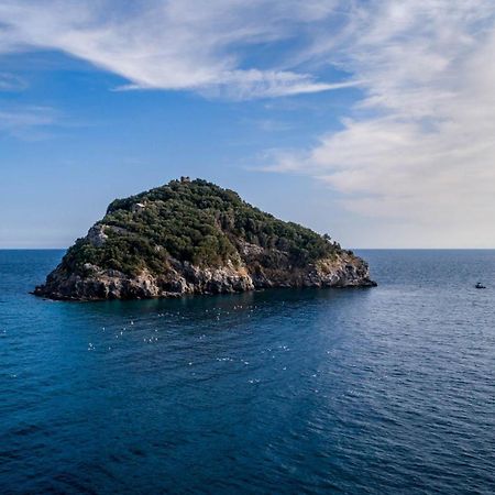 Il Giardino Sull'Isola - Appartamento - Берджеджи Экстерьер фото